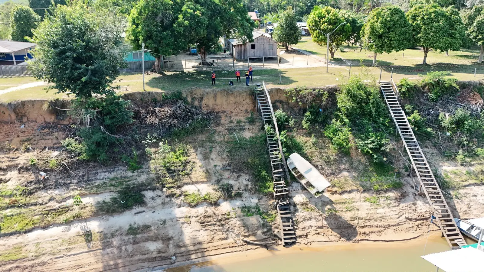 TAREFA - Missão integrada avalia qualidade da água e mapeia riscos em comunidades ribeirinhas